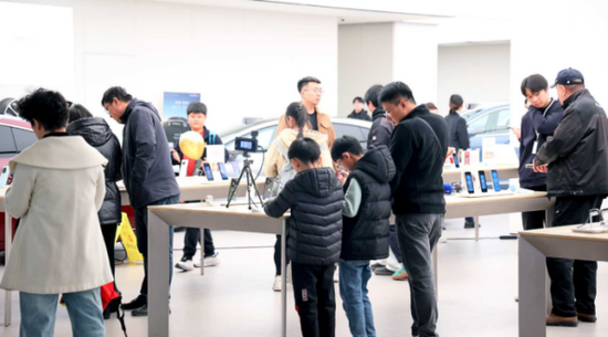 漫展×市集×艺术展 双十一远洋商业多元实践增添消费活力