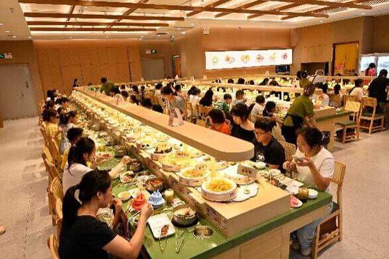 漫展×市集×艺术展 双十一远洋商业多元实践增添消费活力