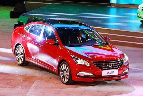 汽车盲区有哪些常见位置？