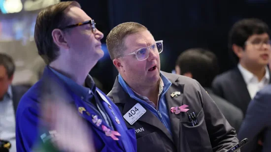 12月2日收盘：美股结束五连涨道指跌420点 科技股与加密货币普跌