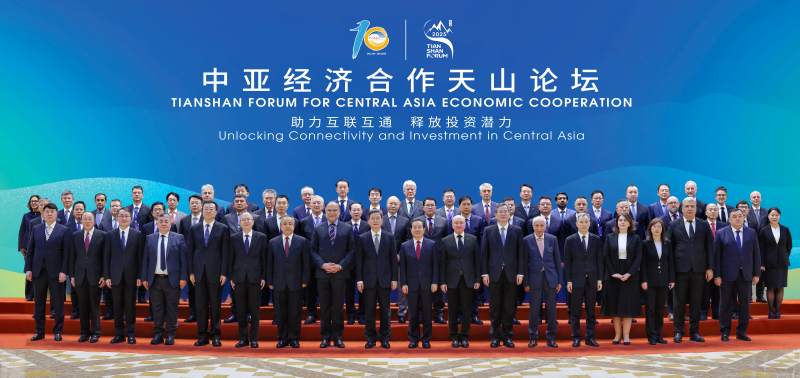 财政部部长蓝佛安出席中亚经济合作天山论坛开幕式并致辞