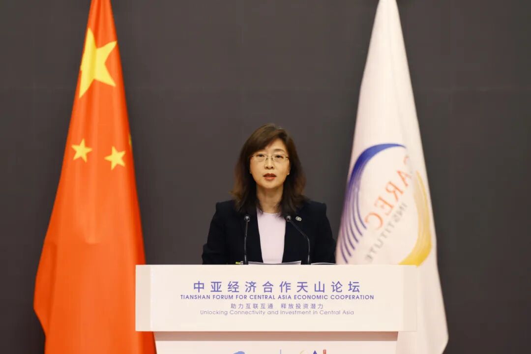 中国进出口银行应邀参加中亚经济合作天山论坛相关活动