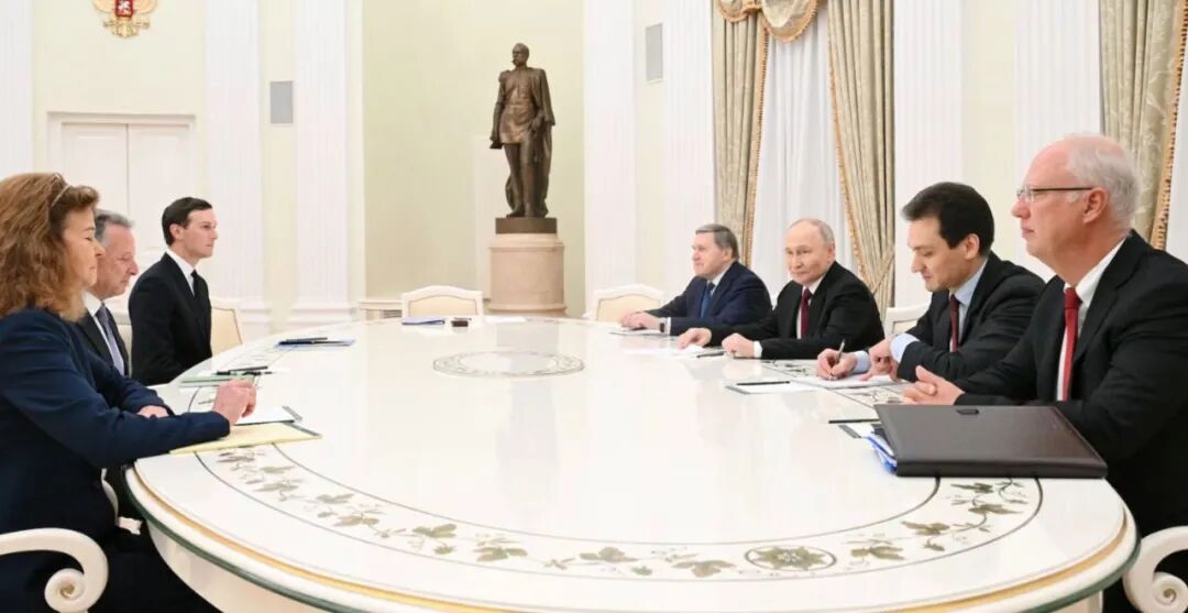 欧元EURUSD冲破通胀“回头枪”！CPI意外反弹，12月降息当场宣判死刑