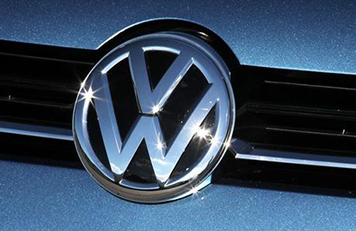 日常汽车保养需要定期更换哪些部件？