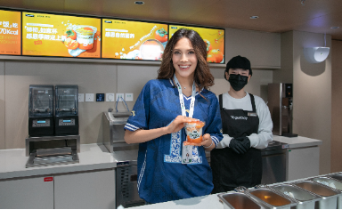 冠军伙伴谷爱凌到访蒙牛,共启米兰冬奥新篇章