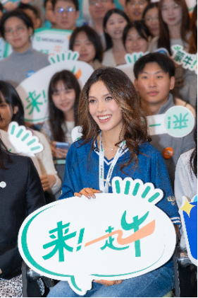 冠军伙伴谷爱凌到访蒙牛,共启米兰冬奥新篇章