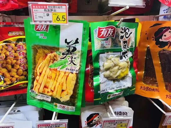 女儿退、侄子上！“泡椒凤爪第一股”接班落定