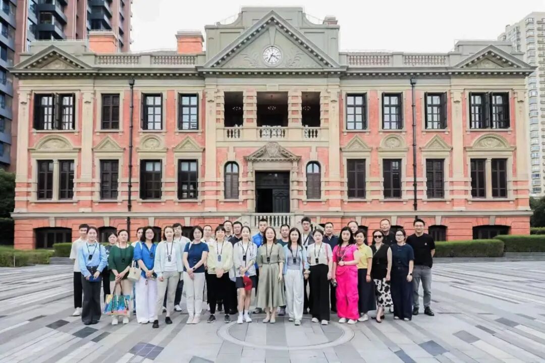 发挥平台作用，商会在行动（十四）：静安区工商联